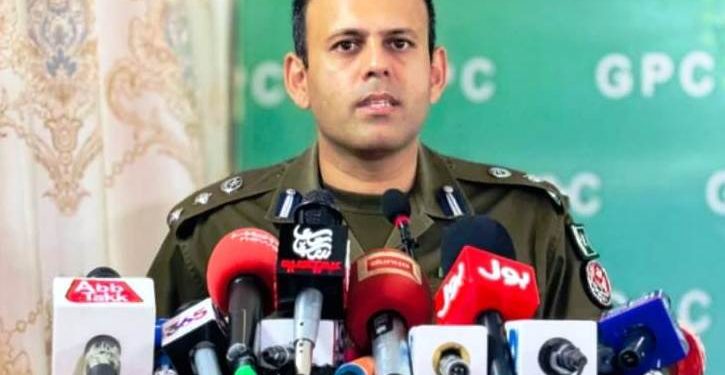 ضلع گجرات میں کرائم زیرو ہونے اور گجرات پولیس کے پرفیکٹ ہونے کا دعویٰ نہیں کرتا،ڈسٹرکٹ پولیس آفیسر  رانا عمر فاروق